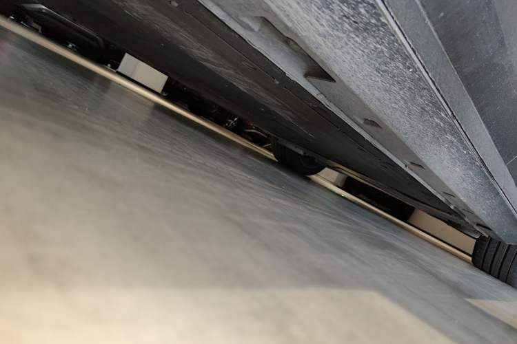 Used IM L7 2022 Dynamic Model Left Side Sill
