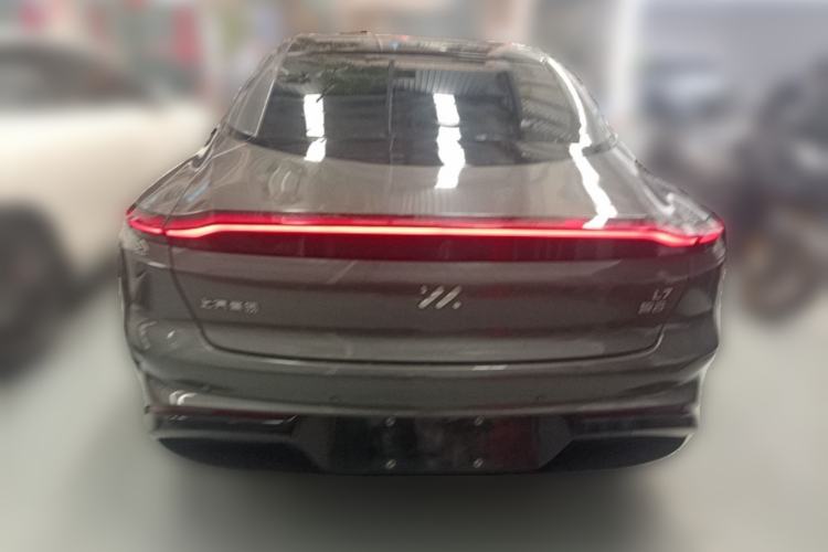 Used IM L7 2022 Dynamic Model Rear