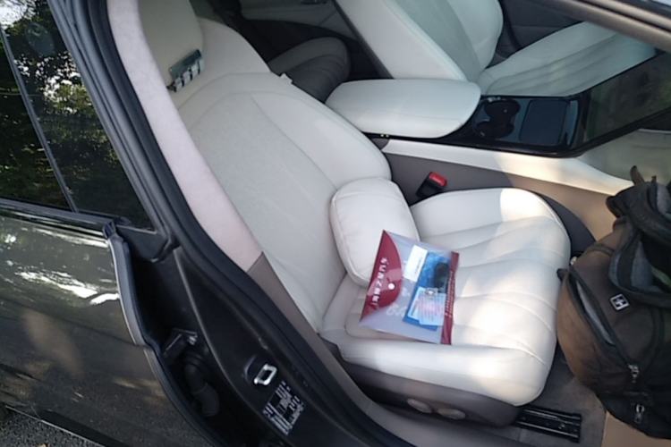 Used IM L7 2022 Angel Wheel Edition Right Front Seat