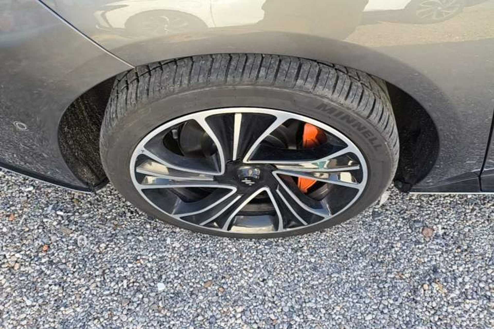 Used IM L7 2022 Pro Model Right Rear Wheel Hub