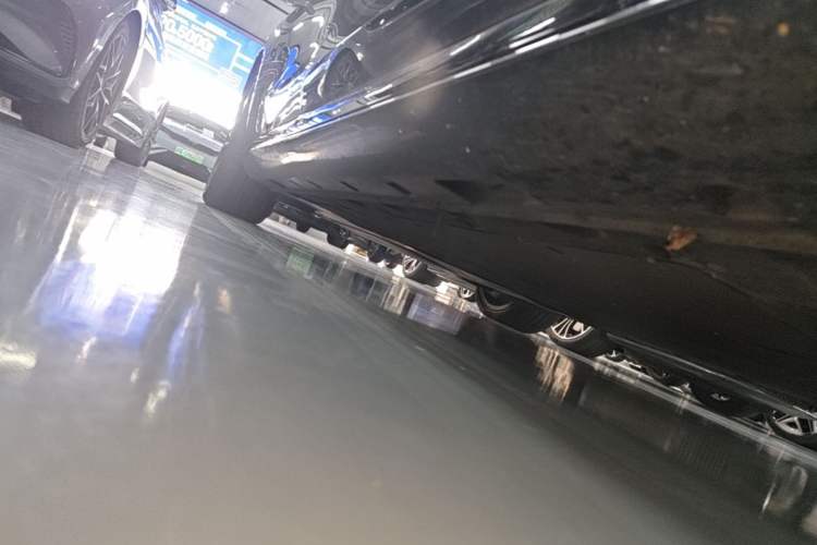 Used IM L7 2022 Pro Model Right Side Sill