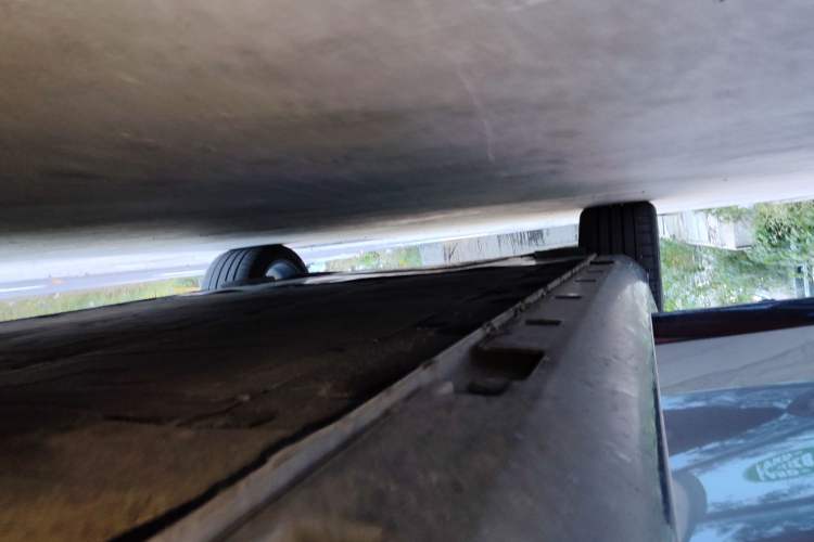 Used IM L7 2022 Dynamic Model Right Side Sill