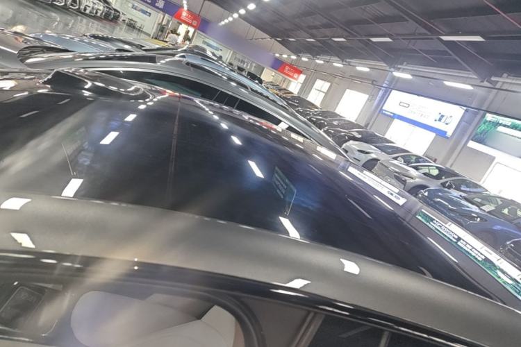 Used IM L7 2022 Pro Model Roof