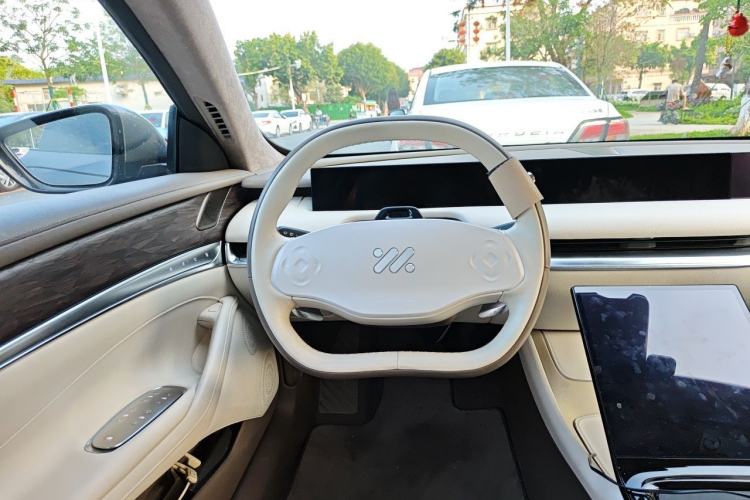 Used IM L7 2022 Dynamic Model Steering Wheel