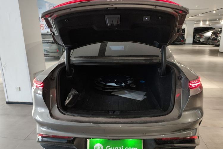 Used IM L7 2022 Dynamic Model Trunk