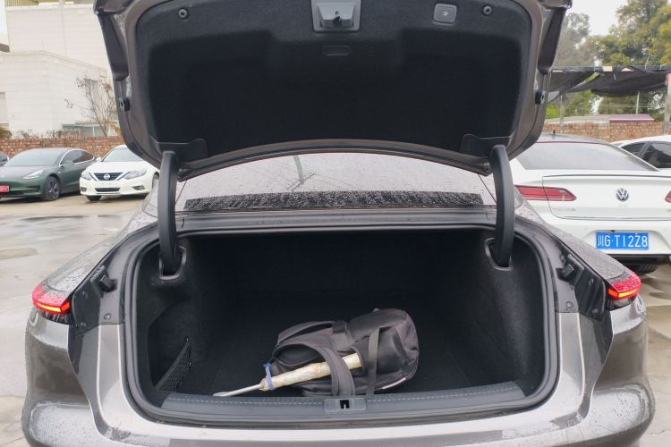 Used IM L7 2022 Pro Model Trunk