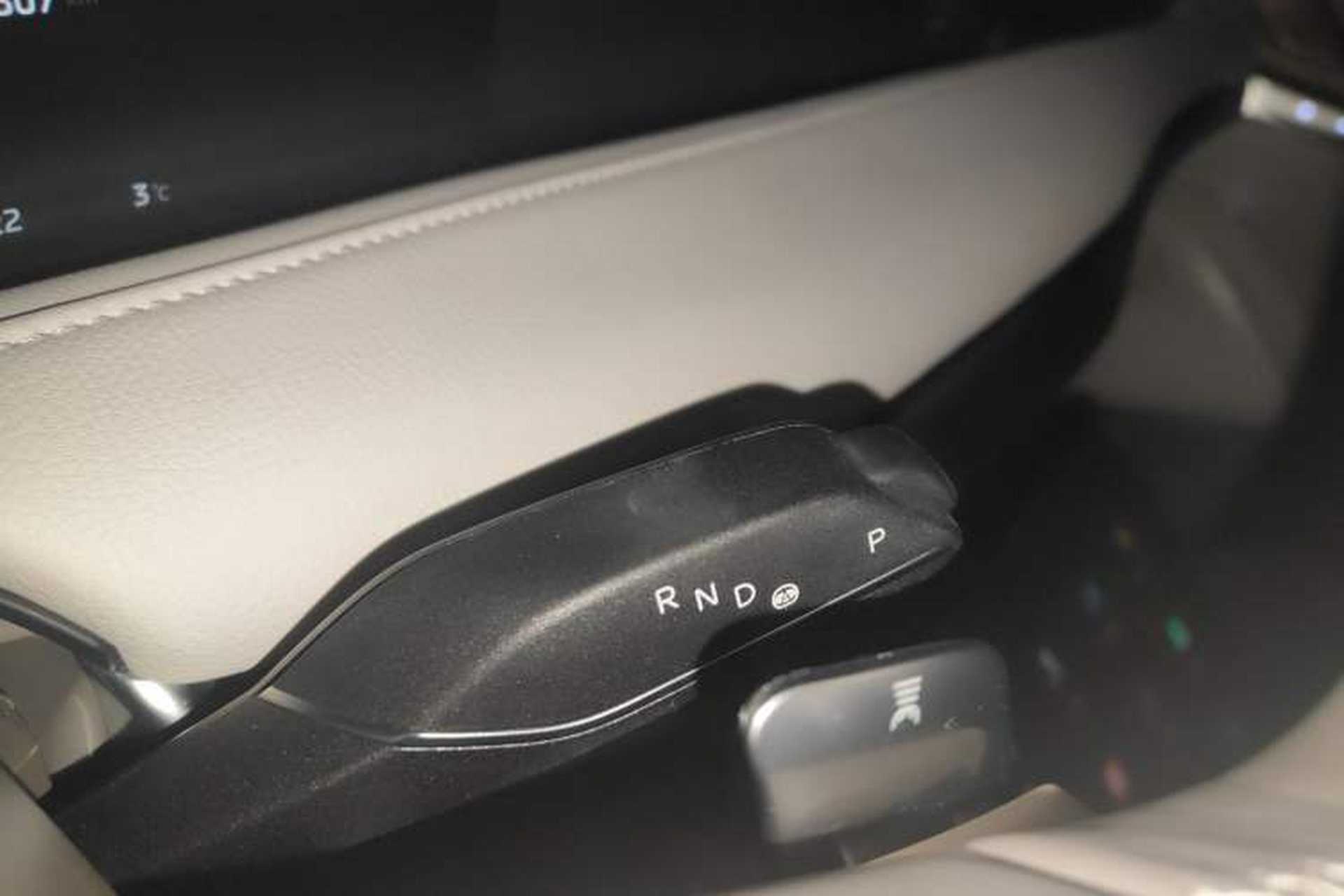 Used IM L7 2022 Dynamic Model Gear Lever