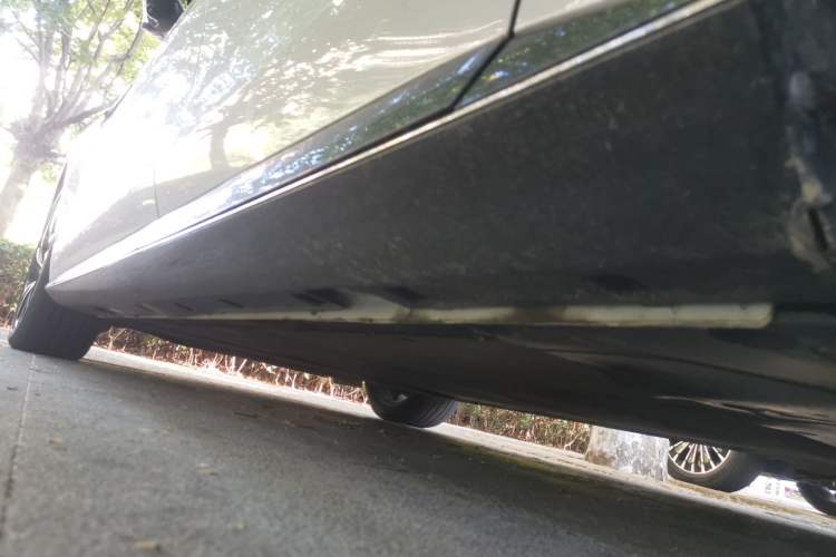 Used IM L7 2022 Dynamic Model Chassis Rear Left