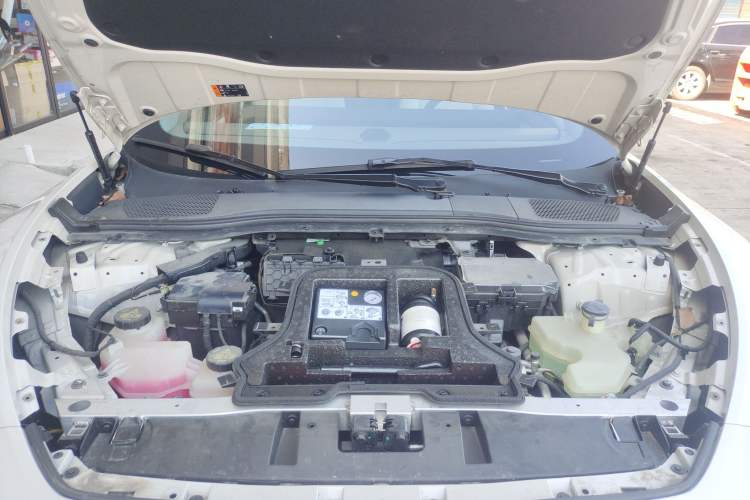 Used IM L7 2022 Dynamic Model Engine Bay