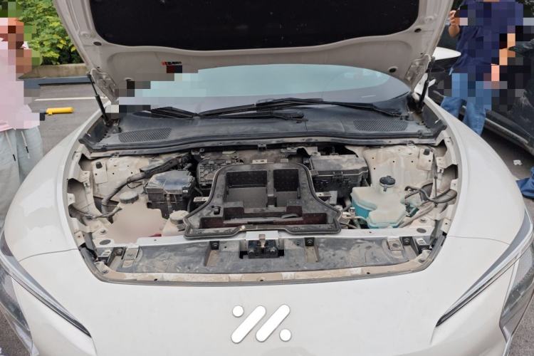 Used IM L7 2022 Pro Model Engine Bay