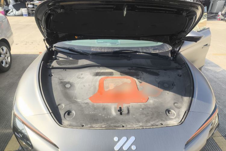 Used IM L7 2022 Pro Model Engine Bay