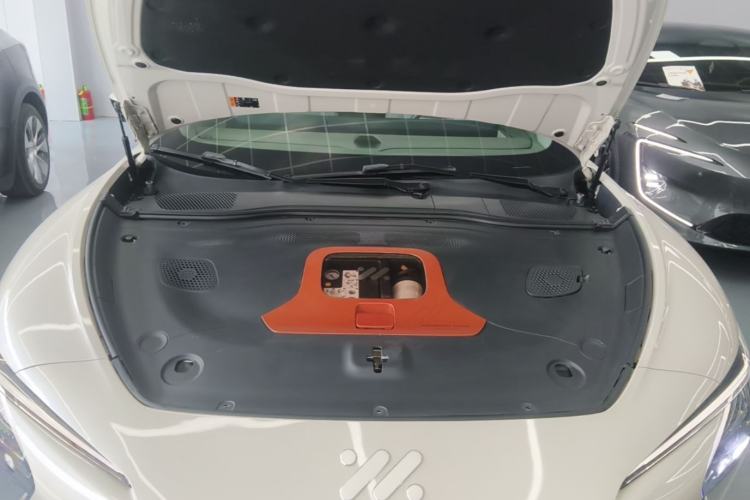 Used IM L7 2022 Pro Model Engine Bay