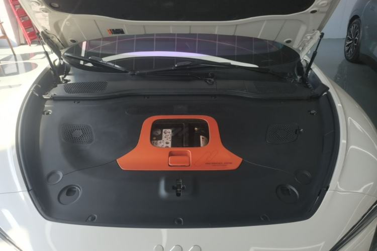 Used IM L7 2022 Pro Model Engine Bay