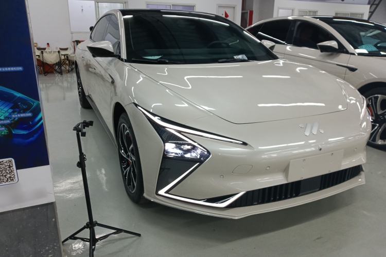Used IM L7 2022 Dynamic Model Exterior 2