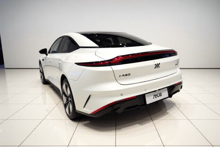 Used IM L7 2022 Dynamic Model Exterior 3