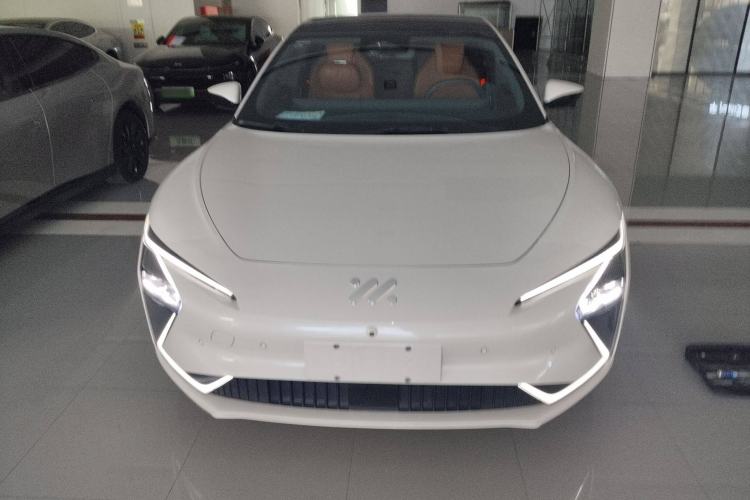 Used IM L7 2022 Dynamic Model Front