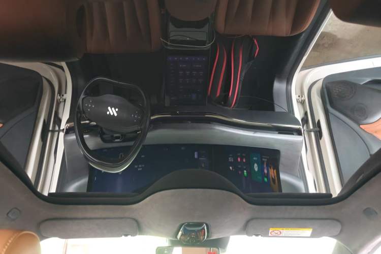 Used IM L7 2022 Angel Wheel Edition Headliner