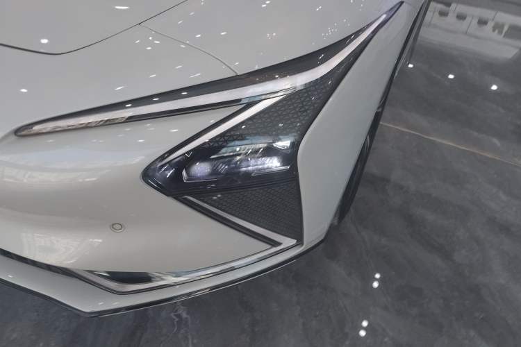 Used IM L7 2022 Dynamic Model Left Front Headlight