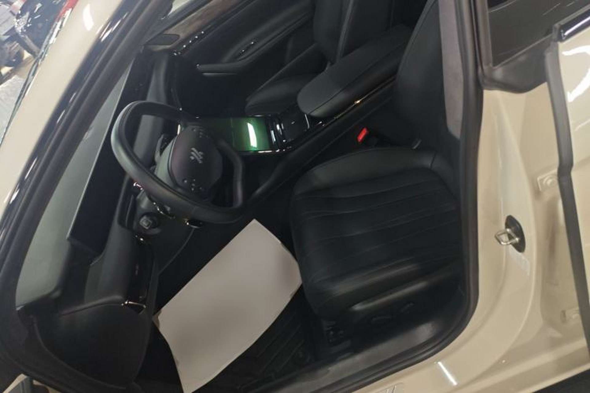 Used IM L7 2022 Dynamic Model Left Front Seat