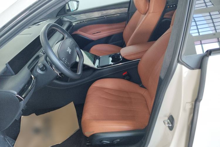 Used IM L7 2022 Dynamic Model Left Front Seat