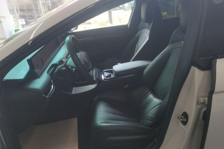 Used IM L7 2022 Pro Model Left Front Seat
