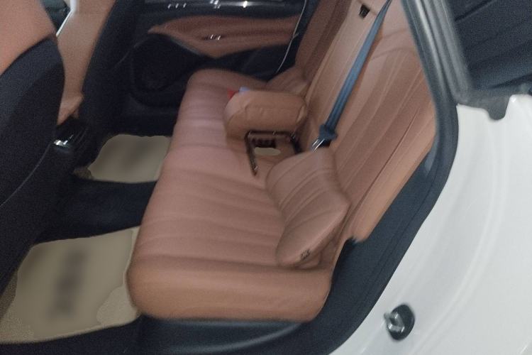 Used IM L7 2022 Dynamic Model Left Rear Seat