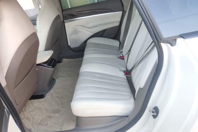 Used IM L7 2022 Dynamic Model Left Rear Seat