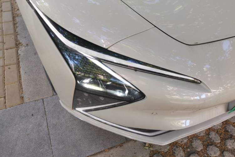 Used IM L7 2022 Dynamic Model Right Front Headlight