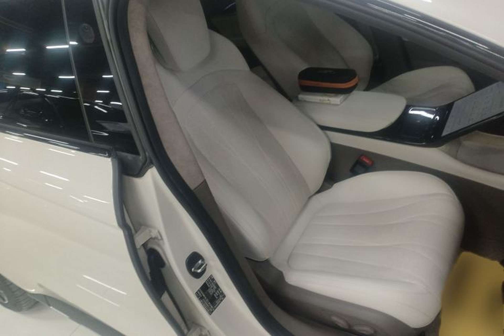 Used IM L7 2022 Dynamic Model Right Front Seat
