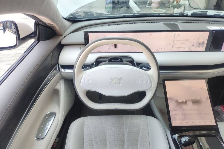 Used IM L7 2022 Dynamic Model Steering Wheel