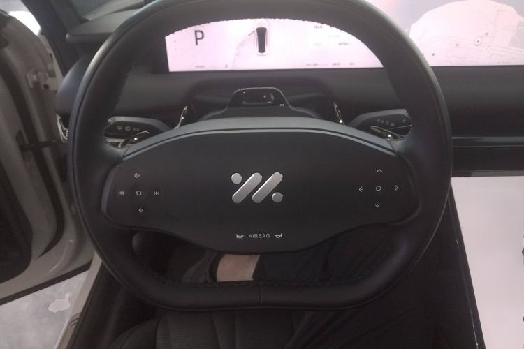 Used IM L7 2022 Dynamic Model Steering Wheel