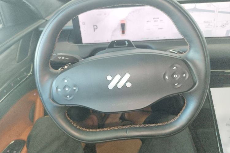 Used IM L7 2022 Dynamic Model Steering Wheel
