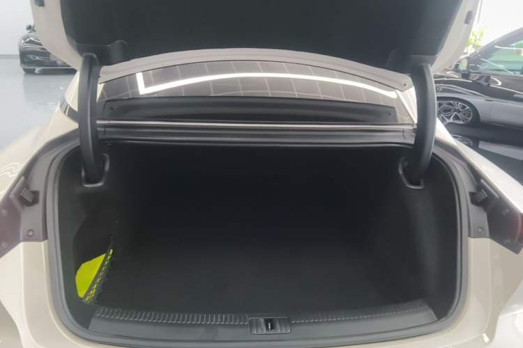 Used IM L7 2022 Pro Model Trunk