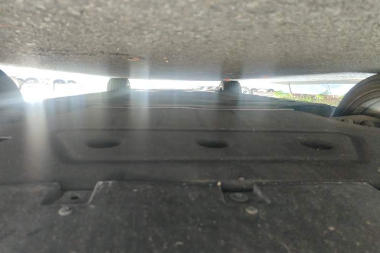 Used IM L7 2022 Dynamic Model Chassis Front