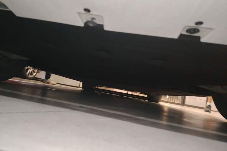 Used IM L7 2022 Dynamic Model Chassis Front