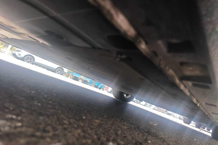 Used IM L7 2022 Dynamic Model Chassis Rear Right