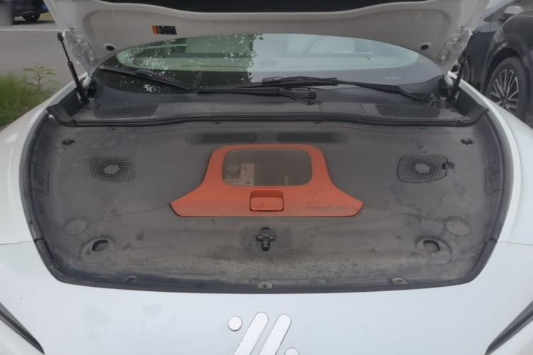 Used IM L7 2022 Dynamic Model Engine Bay
