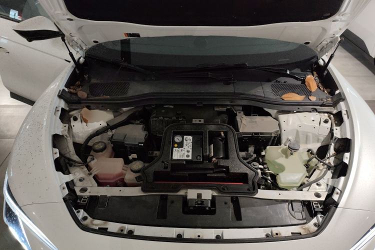 Used IM L7 2022 Pro Model Engine Bay