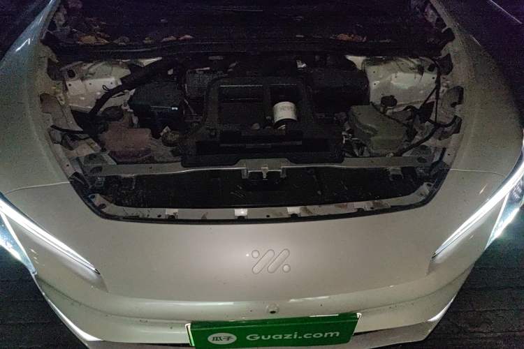 Used IM L7 2022 Dynamic Model Engine Bay