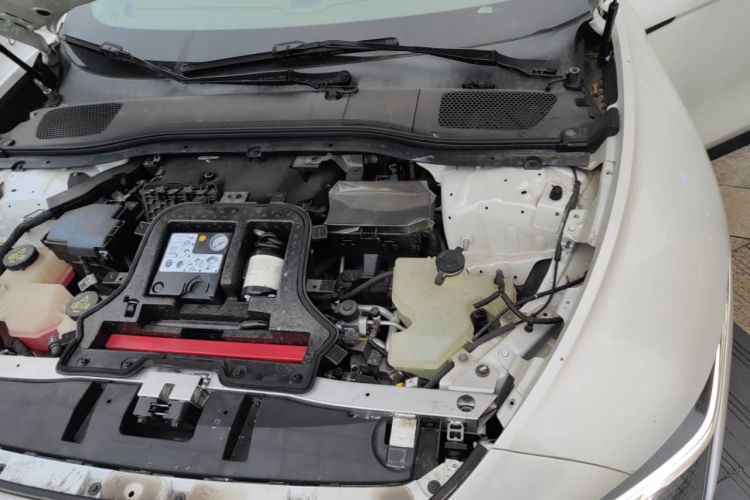 Used IM L7 2022 Dynamic Model Engine Bay Left