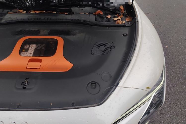 Used IM L7 2022 Dynamic Model Engine Bay Left