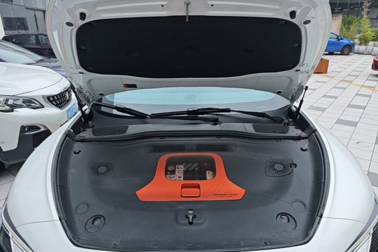 Used IM L7 2022 Dynamic Model Engine Bay