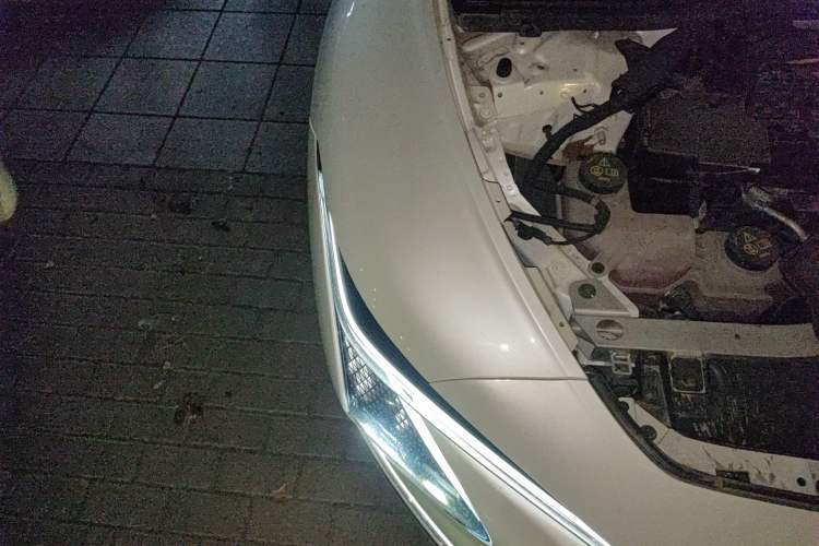 Used IM L7 2022 Dynamic Model Engine Bay Right