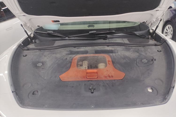 Used IM L7 2022 Dynamic Model Engine Bay