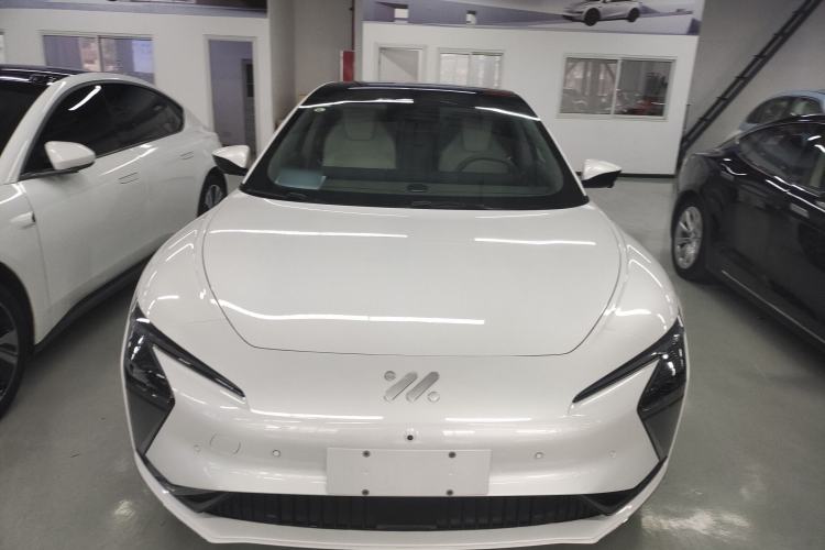 Used IM L7 2022 Dynamic Model Exterior 1