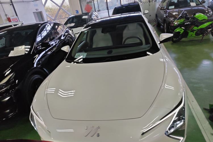 Used IM L7 2022 Dynamic Model Front