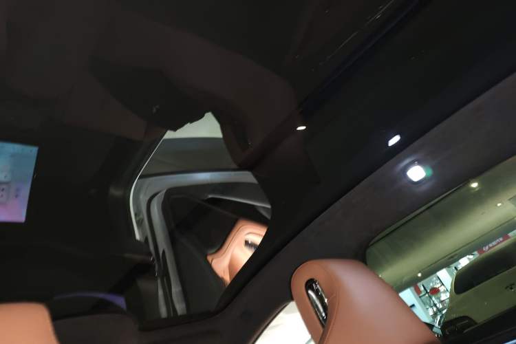 Used IM L7 2022 Pro Model Headliner