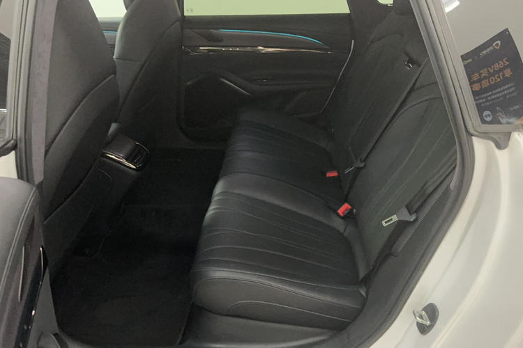 Used IM L7 2022 Pro Model Interior 1