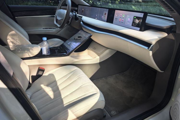 Used IM L7 2022 Dynamic Model Interior 4