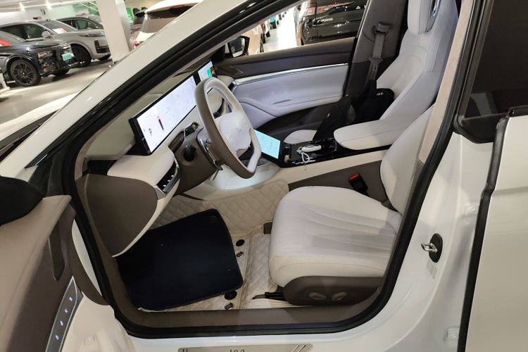 Used IM L7 2022 Pro Model Left Front Seat